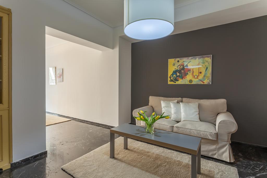 Tranquil Apt, Behind Caravel Area *